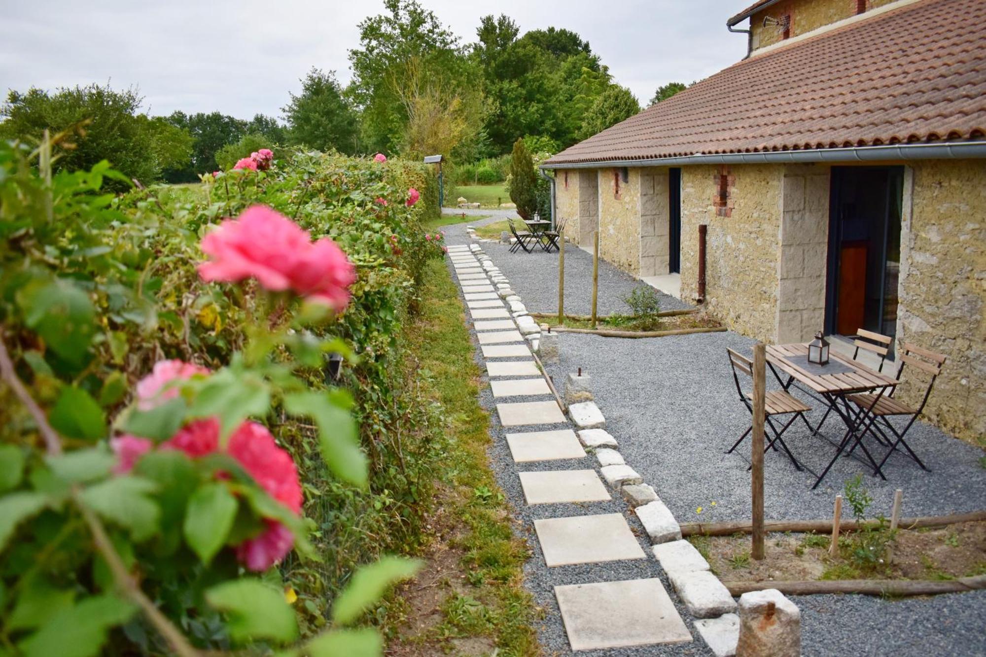 Saint-Georges-sur-Layon L'Oree Du Bois Gaubau מראה חיצוני תמונה